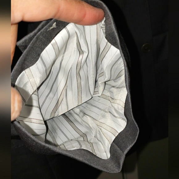 JoS. A. Bank, Signature Gold, 100 % wool suit. New old stock, with original tag. - Picture 11 of 16